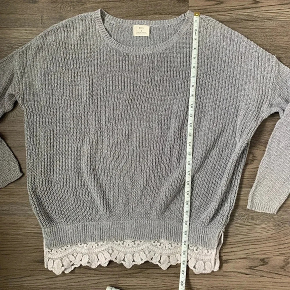 Pins‎ and Needles Oversized Lace Trim Knit Sweater - Gray - Size S - EUC - Picture 9 of 11